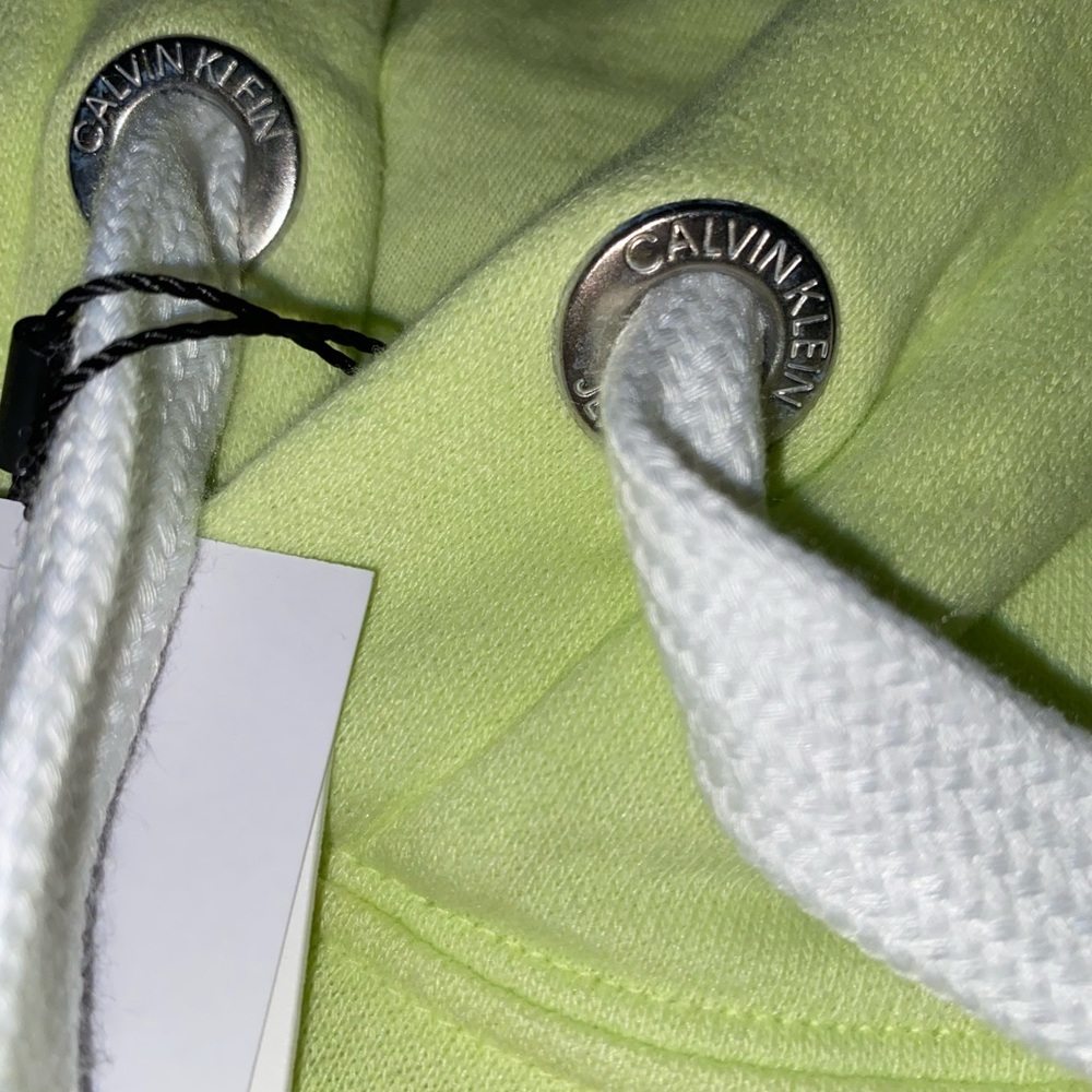 NWT Calvin Klein cropped hoody - Picture 2 of 3